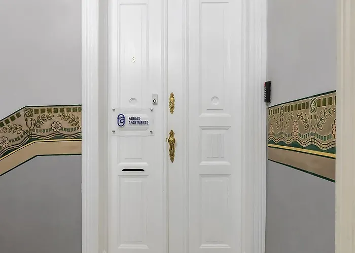 Chełmońskiego 8-02 By Farkas