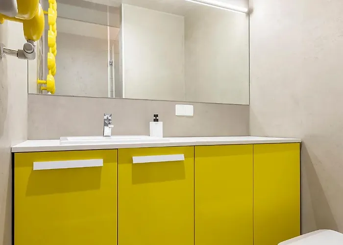 Chełmońskiego 8-02 By Farkas