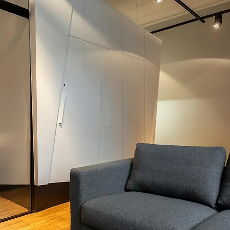 Chelmonskiego 8-02 By Farkas شقة